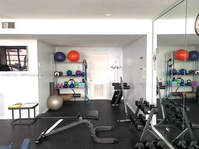 1408 Brickell Bay Dr 1009, Miami, FL 33131