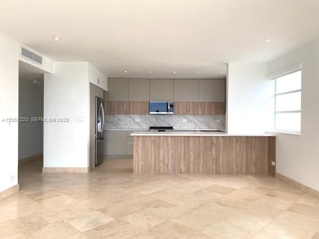 1408 Brickell Bay Dr 1009, Miami, FL 33131