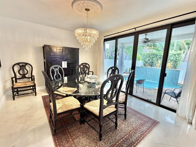 6411 Via Rosa, Boca Raton, FL 33433