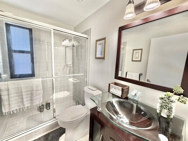 6411 Via Rosa, Boca Raton, FL 33433