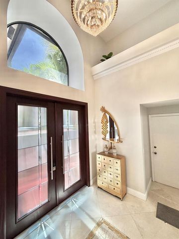 6411 Via Rosa, Boca Raton, FL 33433