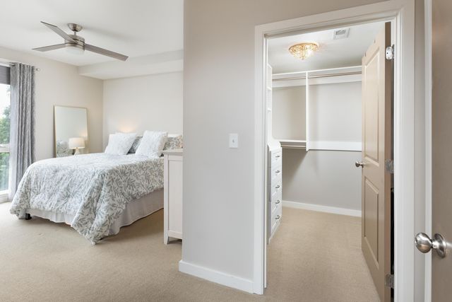 200 Manufacturers Road Apt 205, Chattanooga, TN 37405
