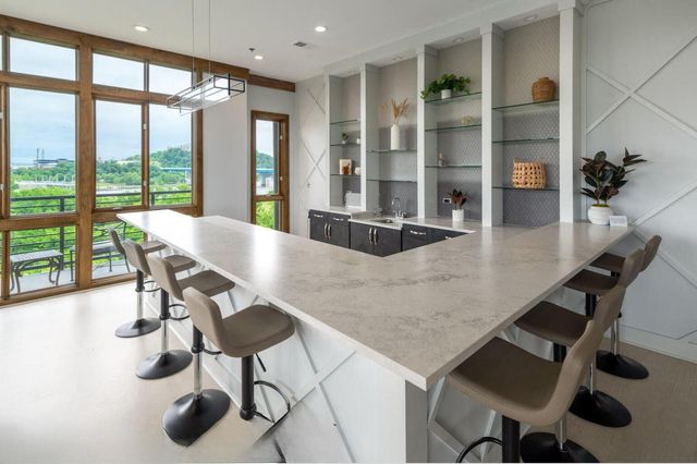 200 Manufacturers Road Apt 205, Chattanooga, TN 37405