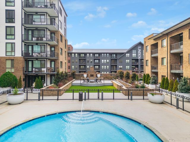 200 Manufacturers Road Apt 205, Chattanooga, TN 37405