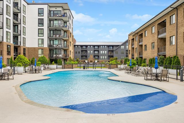 200 Manufacturers Road Apt 205, Chattanooga, TN 37405