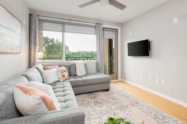 200 Manufacturers Road Apt 205, Chattanooga, TN 37405