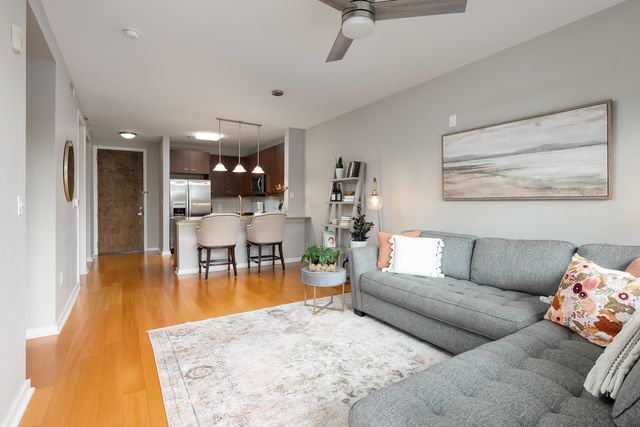 200 Manufacturers Road Apt 205, Chattanooga, TN 37405