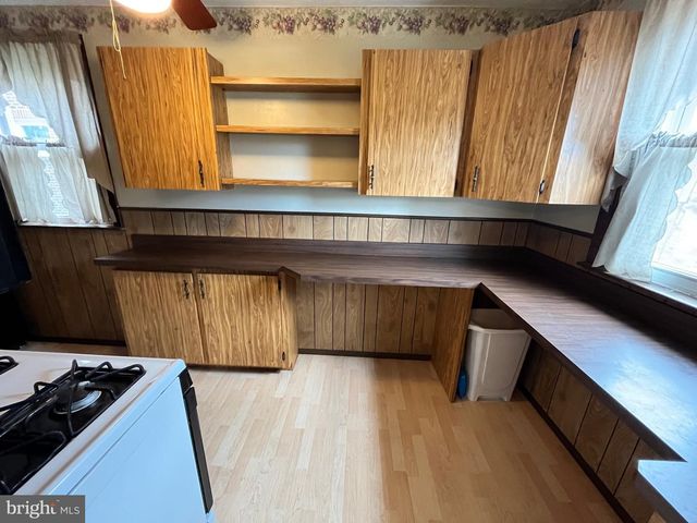 1845 STANWOOD ST, Philadelphia, PA 19152