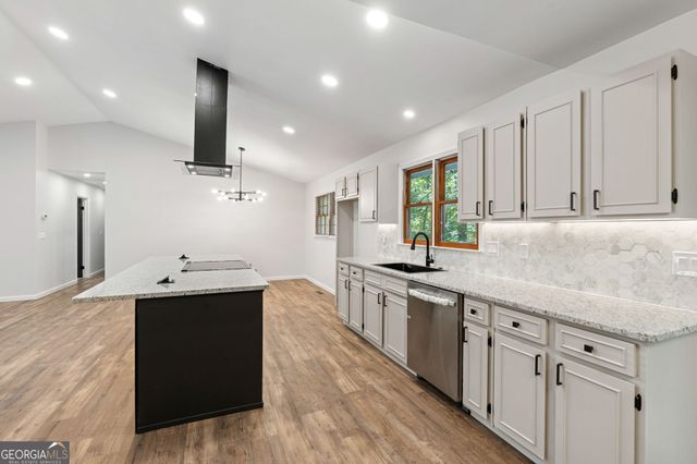 213 Dogwood Glen Drive, Centerville, GA 31028