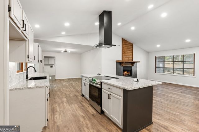 213 Dogwood Glen Drive, Centerville, GA 31028