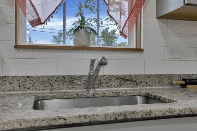 1549 Delbert Road, Columbus, OH 43219