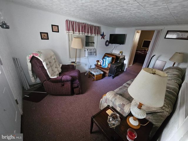 BLOCK 18 LOT 44 HOLLOW LOG, Falling Waters, WV 25419