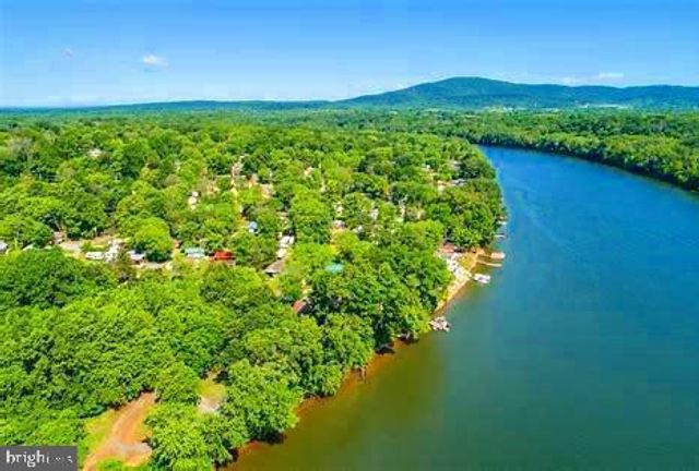 BLOCK 18 LOT 44 HOLLOW LOG, Falling Waters, WV 25419