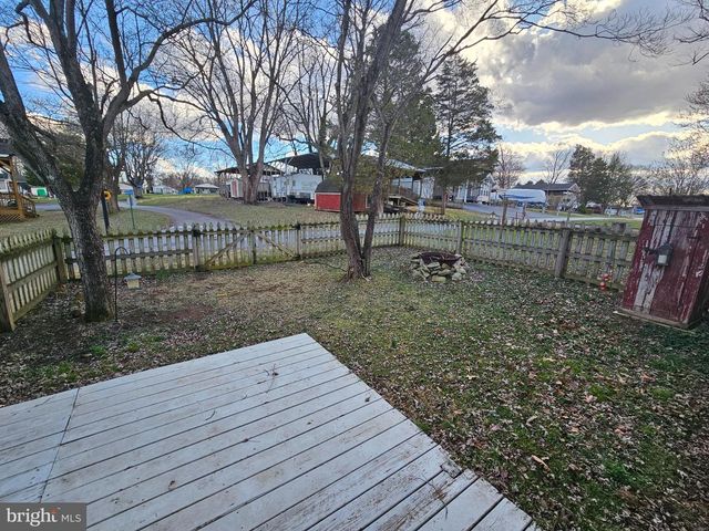 BLOCK 18 LOT 44 HOLLOW LOG, Falling Waters, WV 25419