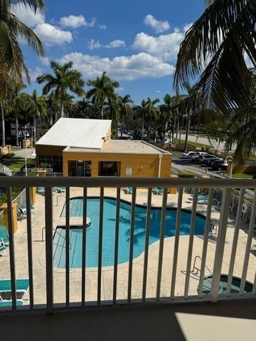 1450 SE 3rd Avenue 302, Dania Beach, FL 33004