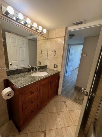 1450 SE 3rd Avenue 302, Dania Beach, FL 33004