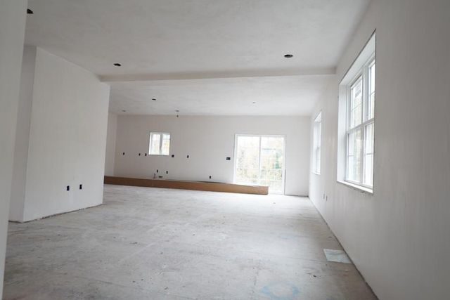 496 Hamilton Street, Worcester, MA 01604