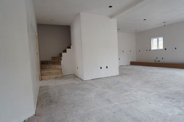 496 Hamilton Street, Worcester, MA 01604