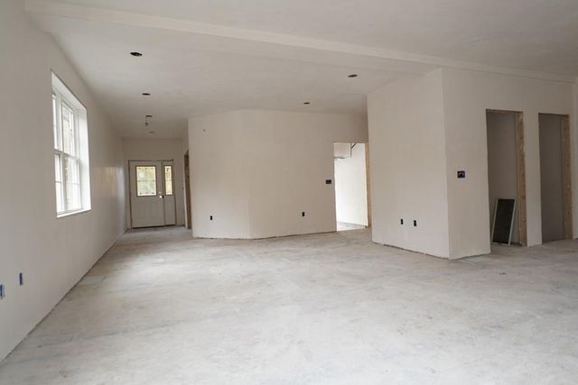 496 Hamilton Street, Worcester, MA 01604