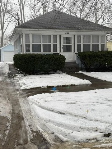 833 Backus Street, Jackson, MI 49202