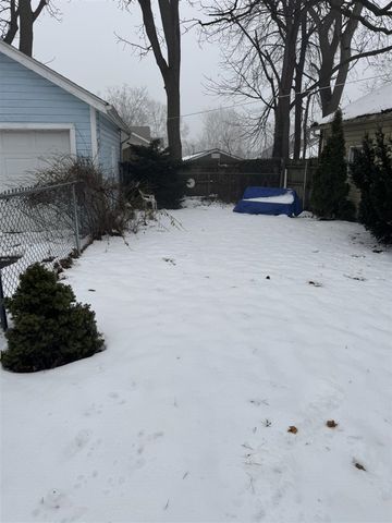 833 Backus Street, Jackson, MI 49202