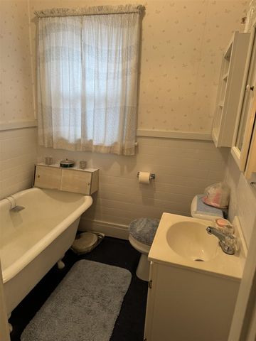 833 Backus Street, Jackson, MI 49202