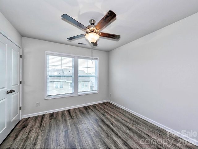 915 Emma Kate Court, Lake Wylie, SC 29710