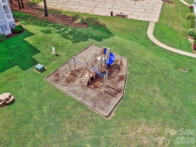 915 Emma Kate Court, Lake Wylie, SC 29710