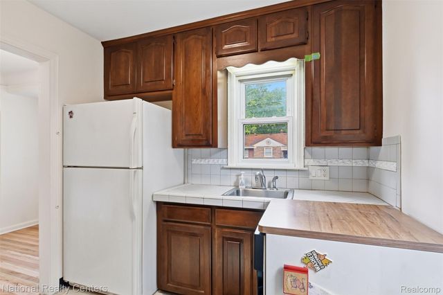 9951 Marion, Redford Charter Township, MI 48239