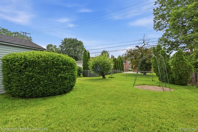 9951 Marion, Redford Charter Township, MI 48239