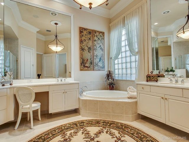 116 Bianca Drive, Palm Beach Gardens, FL 33418