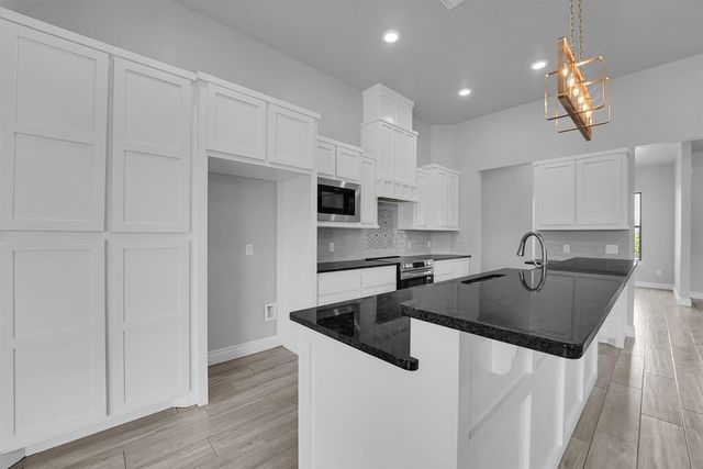 1609 NW 37th St, Lawton, OK 73505