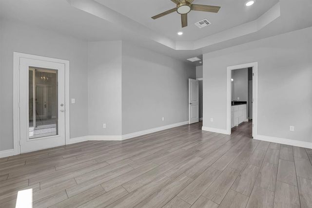 1609 NW 37th St, Lawton, OK 73505