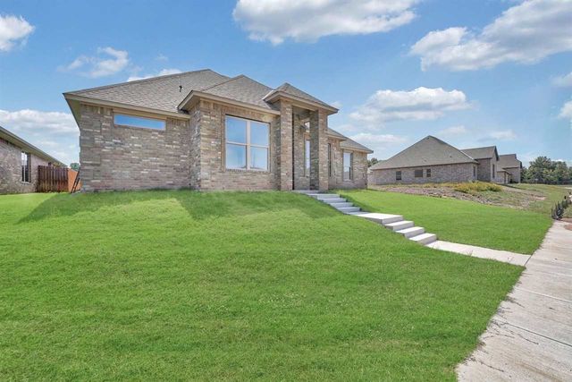 1609 NW 37th St, Lawton, OK 73505