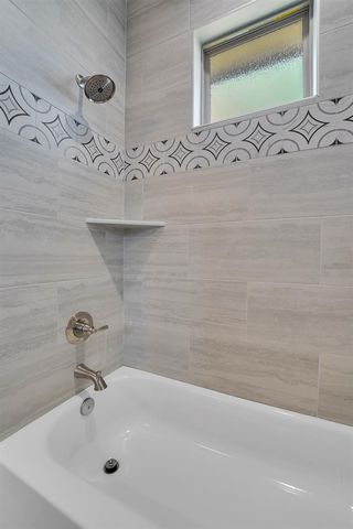 1609 NW 37th St, Lawton, OK 73505