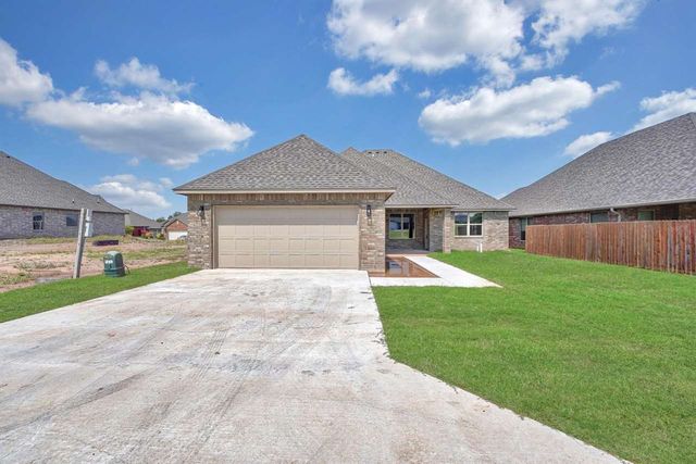 1609 NW 37th St, Lawton, OK 73505