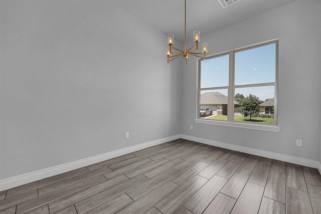 1609 NW 37th St, Lawton, OK 73505