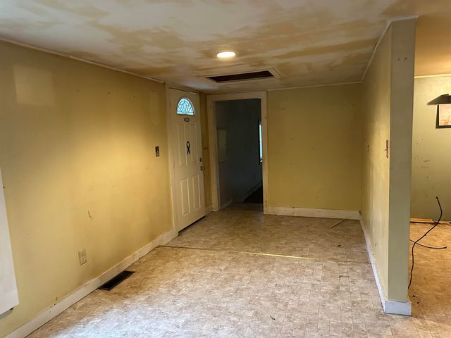 11 Saint Jean Street, Jaffrey, NH 03452