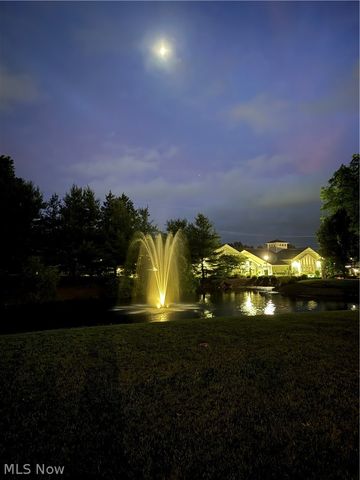 15 Town Square Boulevard, Columbiana, OH 44408