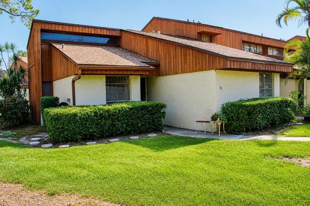 2054 SUNSET POINT ROAD 38, Clearwater, FL 33765
