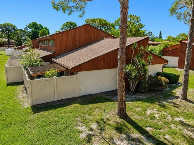 2054 SUNSET POINT ROAD 38, Clearwater, FL 33765