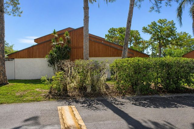 2054 SUNSET POINT ROAD 38, Clearwater, FL 33765