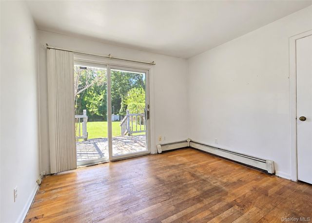 80 Carroll Avenue, Ronkonkoma, NY 11779