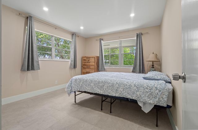 168 Farnham, Deerfield Beach, FL 33442