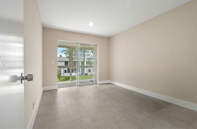 168 Farnham, Deerfield Beach, FL 33442