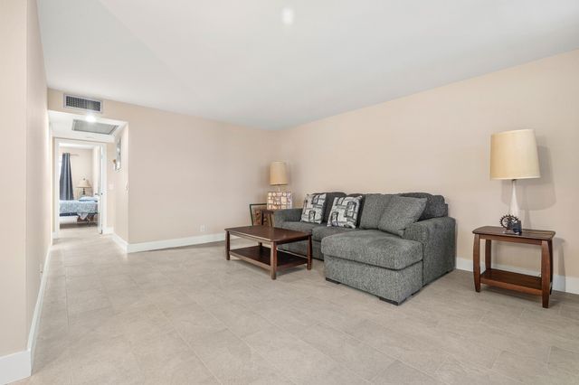168 Farnham, Deerfield Beach, FL 33442