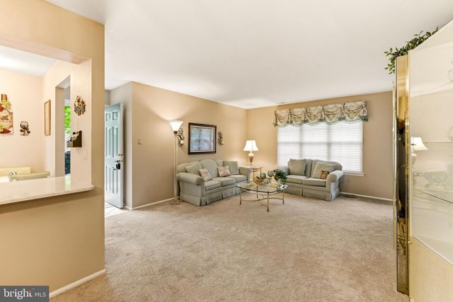 1014-A SCOTSWOOD CT, Mount Laurel, NJ 08054