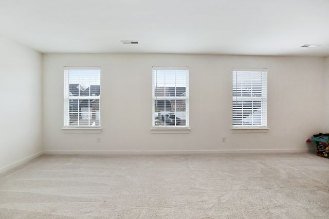 443 Black Walnut Dr, Gallatin, TN 37066