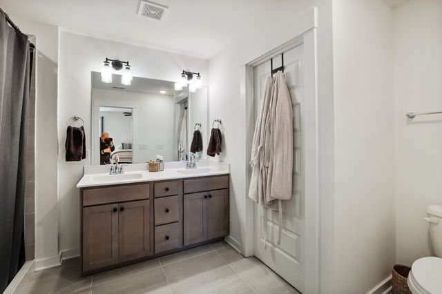 443 Black Walnut Dr, Gallatin, TN 37066