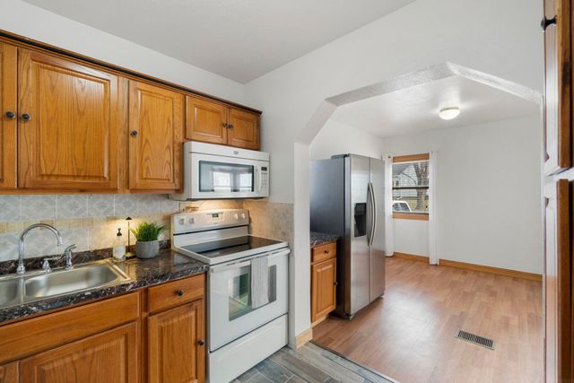 1535 Hawthorne Avenue, Waterloo, IA 50702